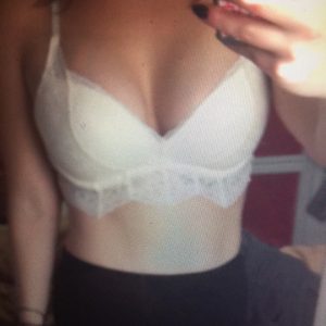 Femme sensuelle d’origine maghrébine à Aulnay cherche homme pour complicité coquine – Appelez pour un premier échange chaud au téléphone profil--2268