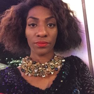 Naomi - rencontre-MILF-Lyon