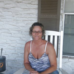 Une soirée en solo, une rencontre inespérée Laura - rencontre-Cougar-Poitiers