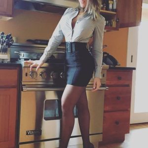 Se voir canon ce soir. Chloé - rencontre-Milf-Salon-de-Provence